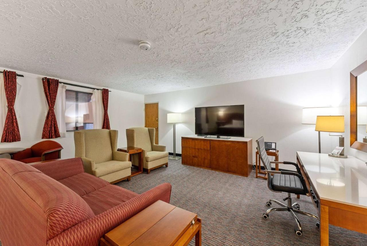 Ramada By Wyndham Cedar City Exterior foto