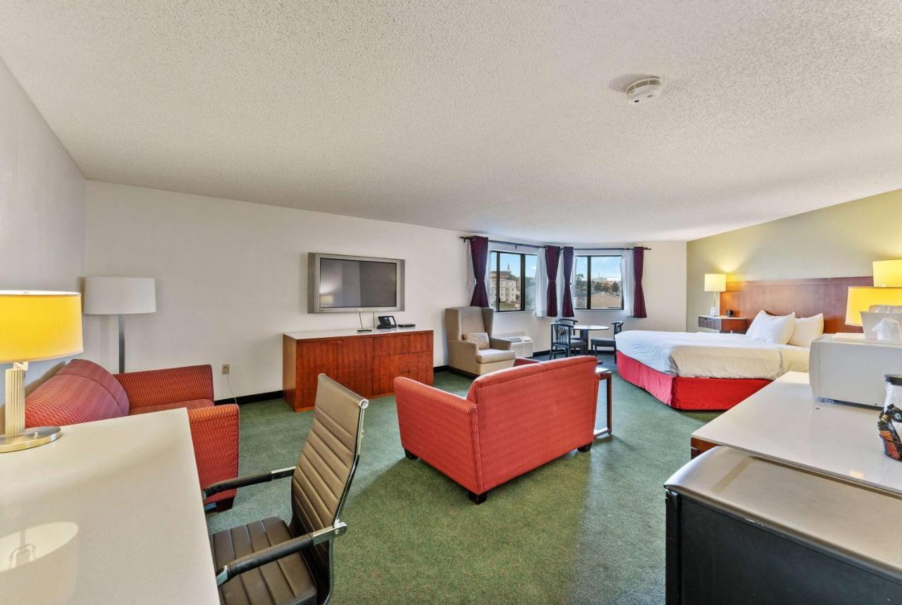 Ramada By Wyndham Cedar City Exterior foto
