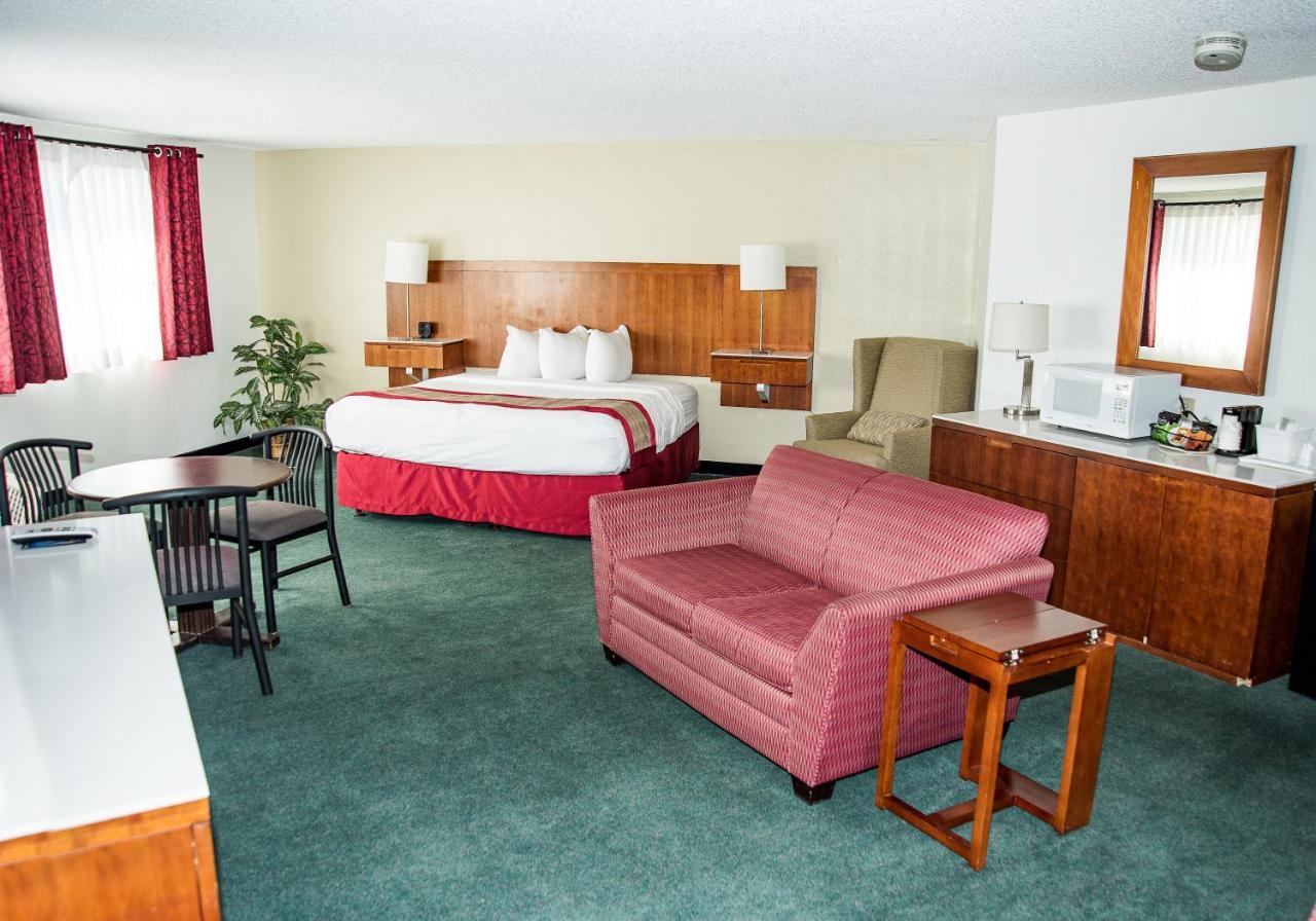 Ramada By Wyndham Cedar City Exterior foto